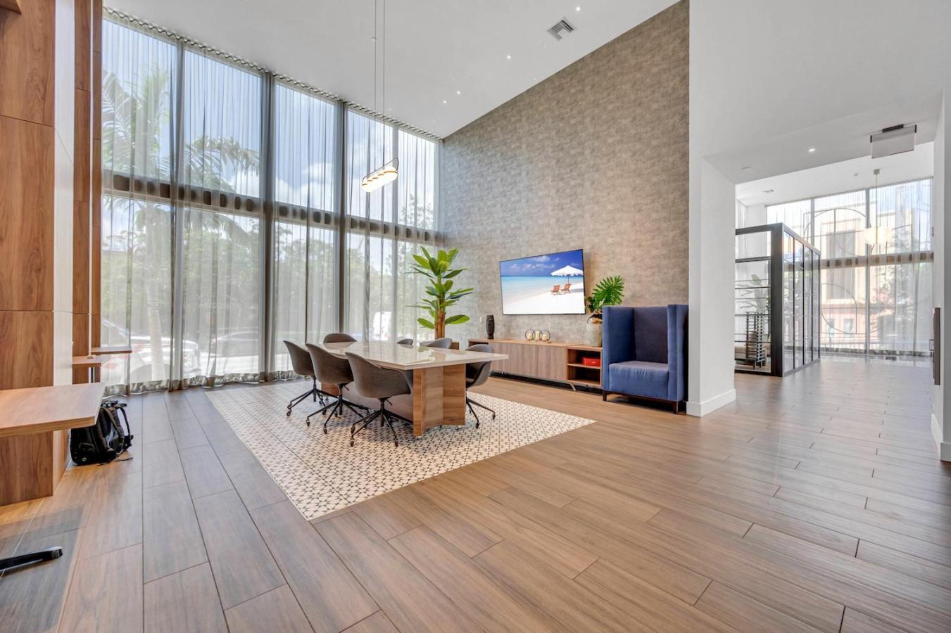 Modern Unit Mins From Brickell With Free Parking Lejlighed Miami Eksteriør billede